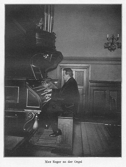 Reger at the large organ of the Leizig Conservatory (1)