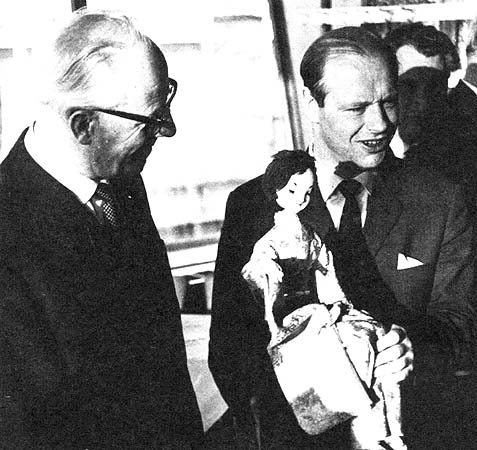 Eugen Jochum and Bernard Haitink in Japan, 1962