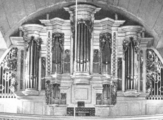 Arnstadt, Bonifaciuskirche: detailed view of the organ