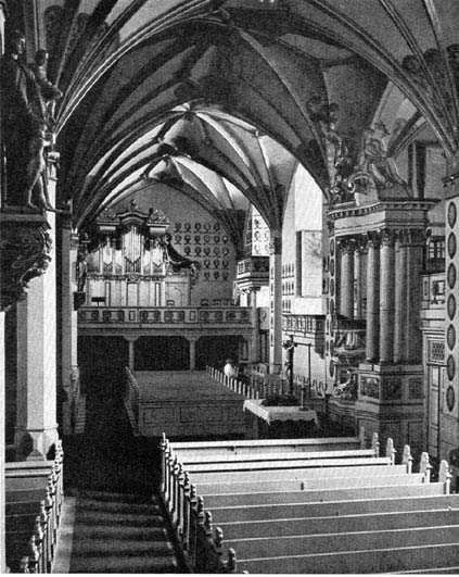 Schlo�kirche mit Orgel an der Nordseite