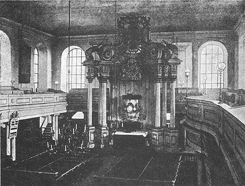 Inneres der L�benichtse Kirche